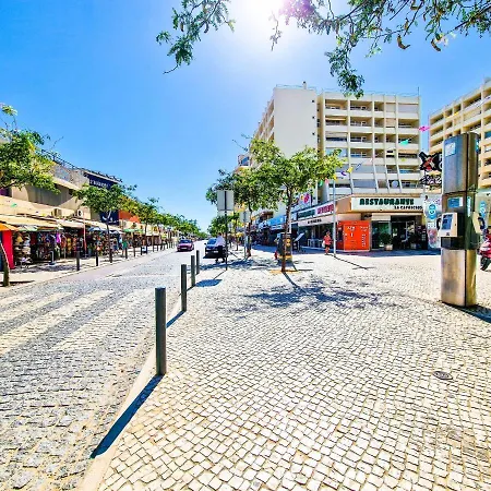 Rocha Varandas Cozy Portimão